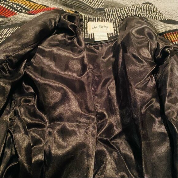 DAYTRIP Coat Size Large - Picture 7 of 11